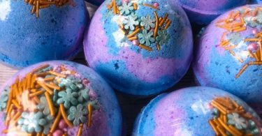 Items in Your Kitchen That You Can Use as Bath Bomb Molds